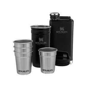 Set de Shot-uri Stanley 1913 Adventure - Flacon 236ml, 4 pahare inox, Negru Mat - Img 8