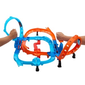 Set pista Hot Wheels Ultra Hots cu 2 masini 164, 2 loopings si 2 zone de crash - Img 4