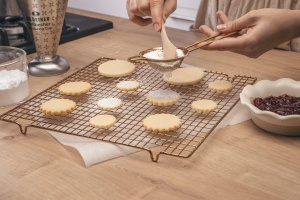Sita pentru pudrat Dr Oetker Vintage O 7 cm otel inoxidabil cu strat de titan finisaj cupru - Img 2