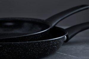 Tefal C41804 Tigaie Intensitate 24 cm | Etansant ceramic | Indicator de temperatura a semnalului termic | curatare usoara | Potrivit pentru inductie | Ecologic | Negru - Img 6
