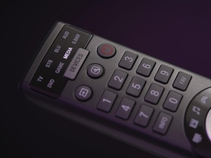Telecomanda Universala One For All Smart Control Pro 8 - Controleaza 8 Dispozitive - Img 3