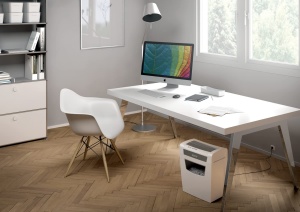 Tocator Leitz IQ Home Office, capacitate 12-10 coli (70-80 g/m2), taiere a particulelor, nivel de securitate P4, numarul 1 pe piata, cos de gunoi 23L, tocator, alb, 80090000 - Img 2