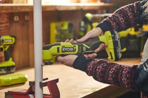 Unealta multifunctionala cu acumulator RYOBI 18 V ONE+ RMT18-0 (unghi de oscilatie 3,0deg, viteza de oscilatie 0-20.000 min-1, control variabil al vitezei, iluminare LED, inclusiv accesorii, fara baterie si incarcator in cutie) - Img 2