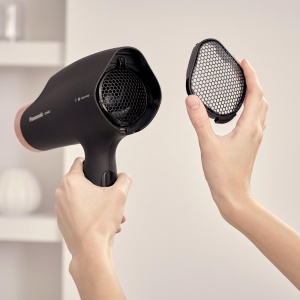 Uscator de par Panasonic EH-NA63 Nanoe, Foundation Wait Test 1.8, cu difuzor, duza de coafare, ventilator si niveluri de temperatura, pentru stralucire vizibila, putere de 2000 W, design ergonomic, auriu roz - Img 6