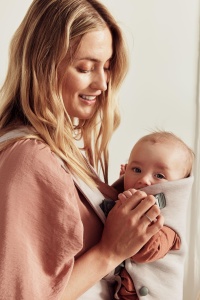 BabyBjorn Marsupiu Mini, 3D-Jersey, Bej Deschis - Img 8