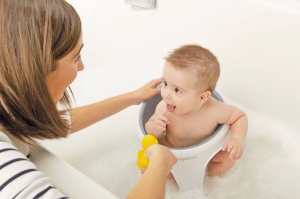 Badering ergonomic Angelcare pentru baie, gri deschis, cu suprafata moale - Img 2