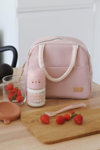 BEABA, Geanta de pranz izolata pentru bebelusi, mese pentru copii, cutie de pranz, mentine cald si racoros, capacitate mare de 5L, tesatura impermeabila, cu buzunar frontal, material moale, budinca roz - Img 7