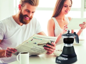 BEPER BC.041N Aparat de cafea electric Lucilla - Espressor pentru 3 cesti cu cronometru programabil cu pana la 24 de ore in avans - Cafea fierbinte pentru 30 de minute, negru - Img 5