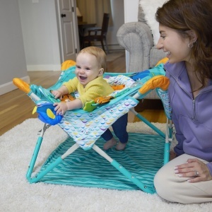 Bright Starts Disney Baby Findet Nemo Pop N Jump Activitate Portabila pentru Bebelusi 6-12 Luni - Img 2