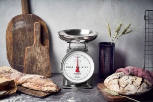 Cantar clasic din otel inoxidabil GASTROBACK 2 KG - analogic si mecanic, ideal pentru brutarii, bucatarie, gastronomie - design retro, cantar de copt fara baterie cu bol detasabil - Img 4