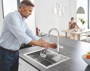 Carafa din Sticla GROHE Blue 1.0L cu Capac din Otel Inoxidabil si Filtru Integrat - Img 3