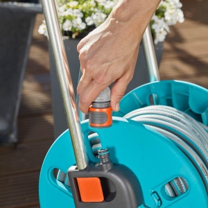 Carucior pentru furtun GARDENA CleverRoll S, depozitare compacta, utilizare usoara - Img 2