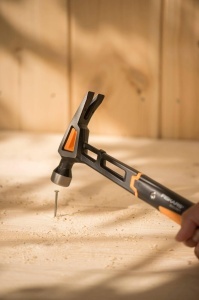 Ciocan cu dinti Fiskars IsoCore M, 34 cm, 0,82 kg, NegruPortocaliu - Img 3