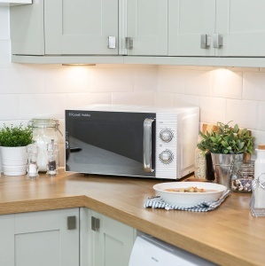 Cuptor cu microunde Russell Hobbs Inspire RHM1731 17L 700W Alb 5 trepte de putere - Img 4
