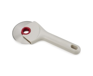 Cutit de pizza Joseph Joseph Ringo, inox, ergonomic, usor de curatat
