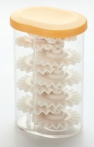 Cutter pentru aluat Tescoma DELICIA cu 18 forme, din plastic, usor de curatat - Img 4