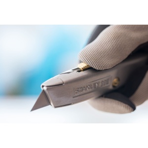 Cuttermesser Stanley 99E, lama retractabila 155mm, design ergonomic, 3 lame de schimb - Img 8