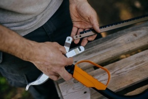Feronerie pentru taiat lemn Fiskars 21 inch, negruorange, pentru lemn umed - Img 11
