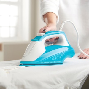 Fier de calcat cu abur Russell Hobbs [2400W, 115g Extra Steam Boost] (rezervor de apa de 240 ml, talpa ceramica antiaderenta, anti-calcar si opritor de picurare, functie de pulverizare a apei, abur vertical) 26482-56 - Img 6