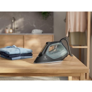 Fier de calcat Electrolux Renew 800 E8SI2-8OG, putere 250 gmin, anti-calcar, reciclabil - Img 2