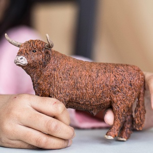 Figurina Bovine Schleich Hochland Bulle 13919, 14 x 6 x 8 cm, Detaliu Realist - Img 2