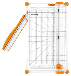 Fiskars Papierschneidemaschine 1077980 A4 AlbPortocaliu Capacitate 10 Foi Brat Extensibil - Img 8