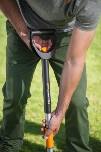 Fiskars SmartFit 1077306 Teleskop Unkrautstecher NegruPortocaliu Mecanism Patentat - Img 5