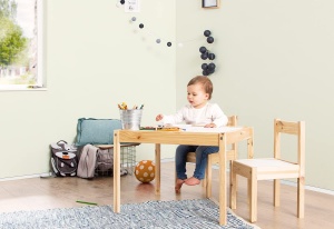 Grup de scaune pentru copii PINOLINO Olaf, 3 piese, din lemn, 2 scaune si 1 masa, pentru copii de la 2 ani, lacuit transparent si decor simplu, alb, masa de pictura pentru copii - Img 8