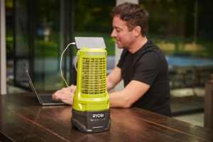 Insecticid electric RYOBI RY18BZA-0, 30 m, Timer 2-4-6 ore, USB - Img 2