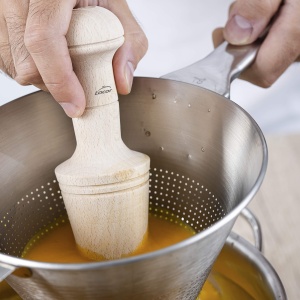 Lacor 60300 Utensil din lemn natural pentru strecurare 235 cm forma conica - Img 5