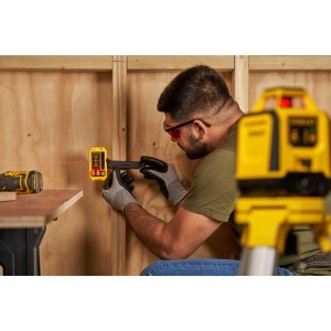 Laser de nivelare STANLEY STHT77616, rotatie automata, precizie - 6 mm30 m - Img 4