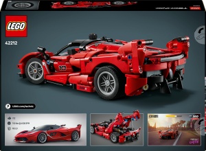LEGO Technic Ferrari FXX K Model Auto Rosu cu Motor V12 si Usi Fluture - Img 11