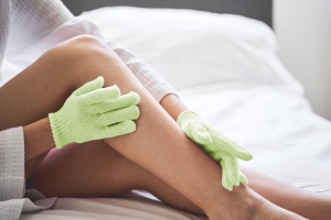 Manusi Exfoliante BEPER C301ABE201 din Bambus si Polyester, 5 degete - Img 2