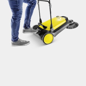 Masina de maturat Karcher S 4 Twin (Putere maxima: 2400m2/h, 2 maturi laterale, Cos de maturare: 20 l, Latime de lucru: 680 mm, Depozitare cu economie de spatiu, Maner de impingere reglabil pe inaltime), pliabil - Img 6