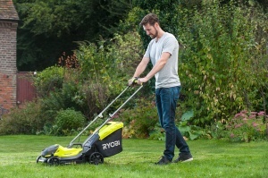 Masina de tuns iarba RYOBI OLM1833B 18V 33cm fara acumulator - Img 7