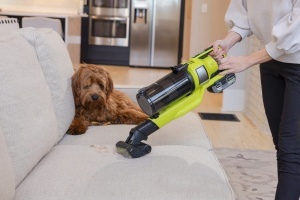 Mini Perie Electrica RYOBI RSVMBB pentru Curatarea Parului de Animal, 13 cm - Img 3