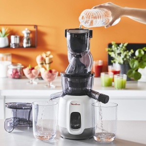 MOULINEX Ultra Juice Juicer pentru suc rece 2 filtre Sticla de baut 600 ml extra lata 85 mm Program automat Easy Clean Juicer pentru fructe si legume intregi, silentios, 200 W, ZU600110 - Img 5
