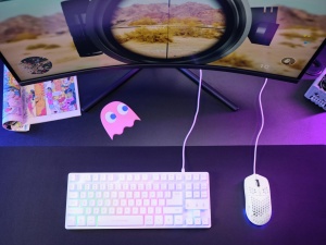 Mouse Gaming Trust Gaming GXT 928 Helox, Mouse USB cu fir ultrausor 65g, DPI reglabil (200-6400), Senzor optic, 6 butoane programabile, Iluminare RGB pentru PC de gaming MMO - Alb - Img 7