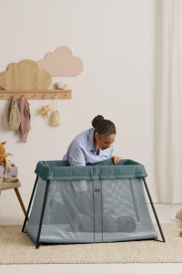 Patut pliant BabyBjorn Light, Verde inchis, pentru copii 0-3 ani - Img 3