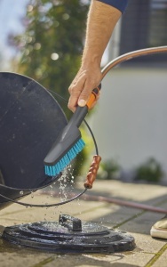 Perie de Curatare Gardena Cleansystem S Hard, cu Maner Antiderapant, Design Plat - Img 5