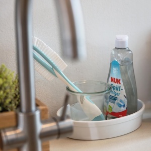 Perie pentru sticle NUK 2 in 1 cu maner ergonomic, pentru sticle si suzete - Img 6