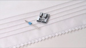 Piciorus de cusut SINGER Biesen pentru Biezen, design cu caneluri, ideal pentru tesaturi usoare - Img 4