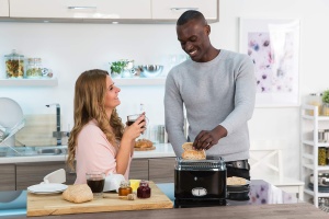 Prajitor de paine Russell Hobbs [pentru 2 felii] Retro din otel inoxidabil negru (afisaj cu numaratoare inversa in design retro, inclusiv atasament pentru chifle, 6 niveluri de rumenire + functie de dezghetare si incalzire, 1300W) Vintage 21681-56 - Img 7
