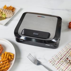 Sandwich Maker Ufesa Sierra, 750W, Capacitate 2 Panini, Design Compact - Img 4