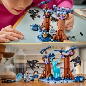 Set de Constructie LEGO Harry Potter Verbotener Wald 76475 cu 5 Figurine, 244 Piese - Img 6