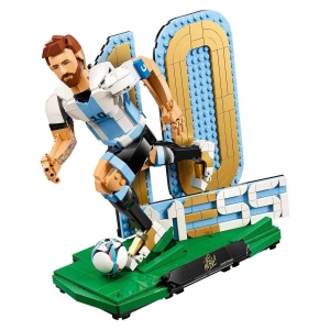 Set de Constructie LEGO Lionel Messi - 958 piese, 2 variante, cadou pentru copii si adulti - Img 4