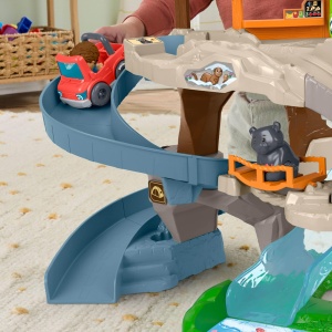 Set de Joaca Fisher-Price Little People cu Peisaj Montan, 46 cm, 6 Figurine - Img 3