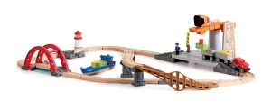 Set de joaca Hape Bahn- und Seefracht - Tren din lemn cu macara si vapor pentru copii 3