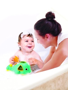 Set de joaca pentru baie Infantino 315130-00 cu Orca si 8 cupa colorate - Img 7