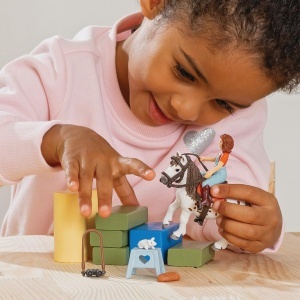 Set de Joaca Schleich Horse Club Mia Spotty, 9 Piese, pentru Copii de la 5 Ani - Img 2
